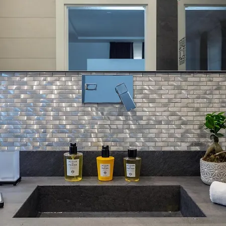 Affittacamere Qui Vicino Boutique And 4*